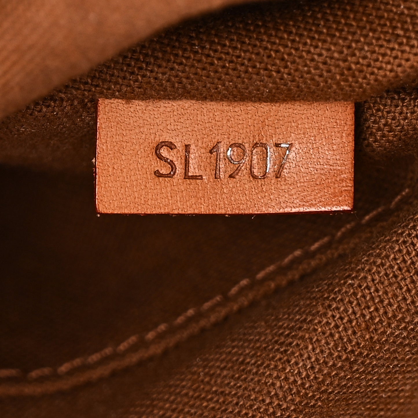 Monogram Danube 21
