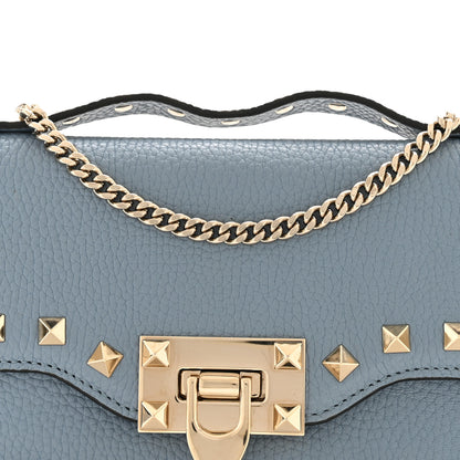 Valentino Garavani Pebbled Calfskin Rockstud Flip Lock Wallet On Chain Niagara 7 of 9