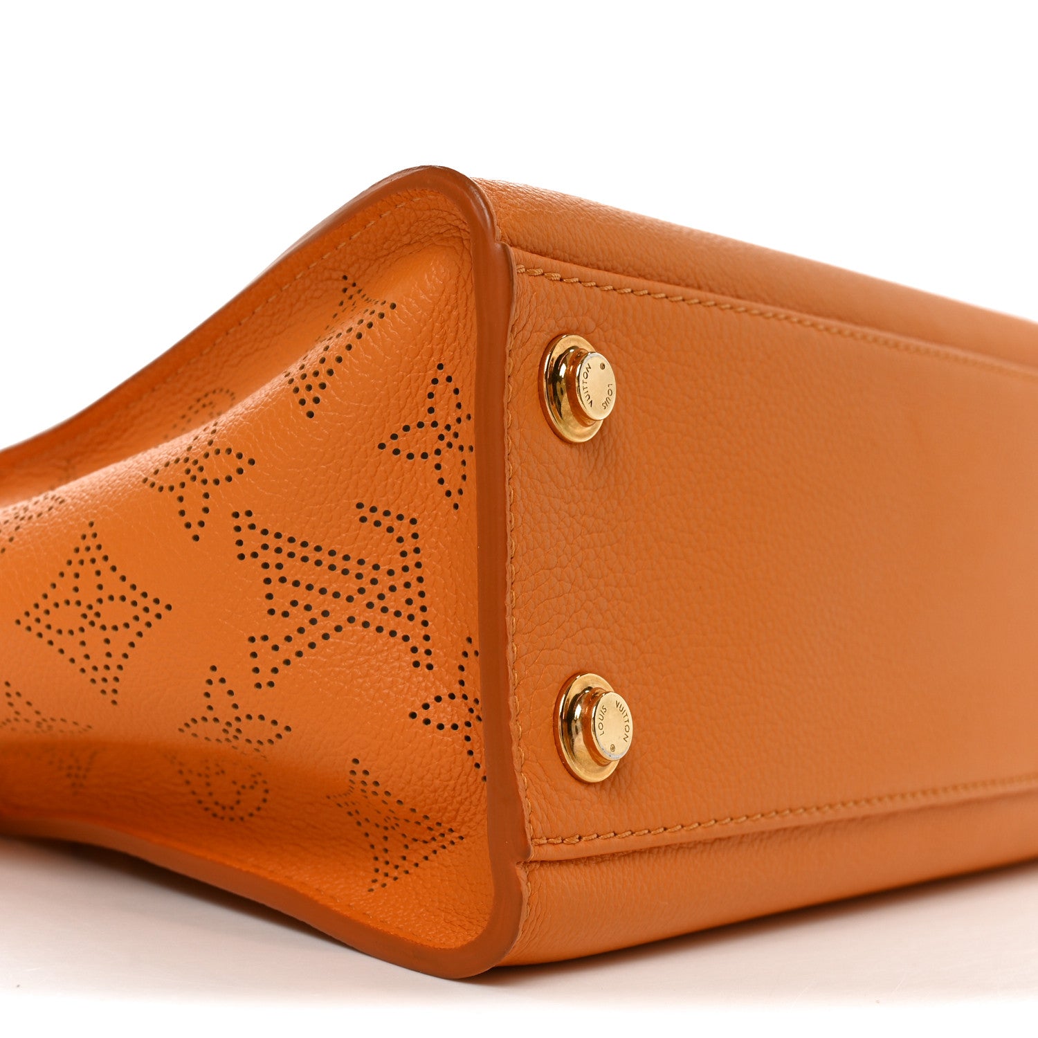 Louis Vuitton Mahina On My Side PM Summer Gold 8 of 9