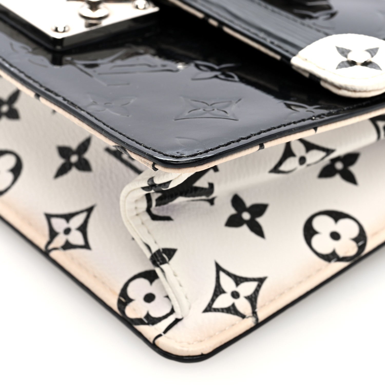 Louis Vuitton Vernis Epi Monogram Wynwood Black White 9 of 9