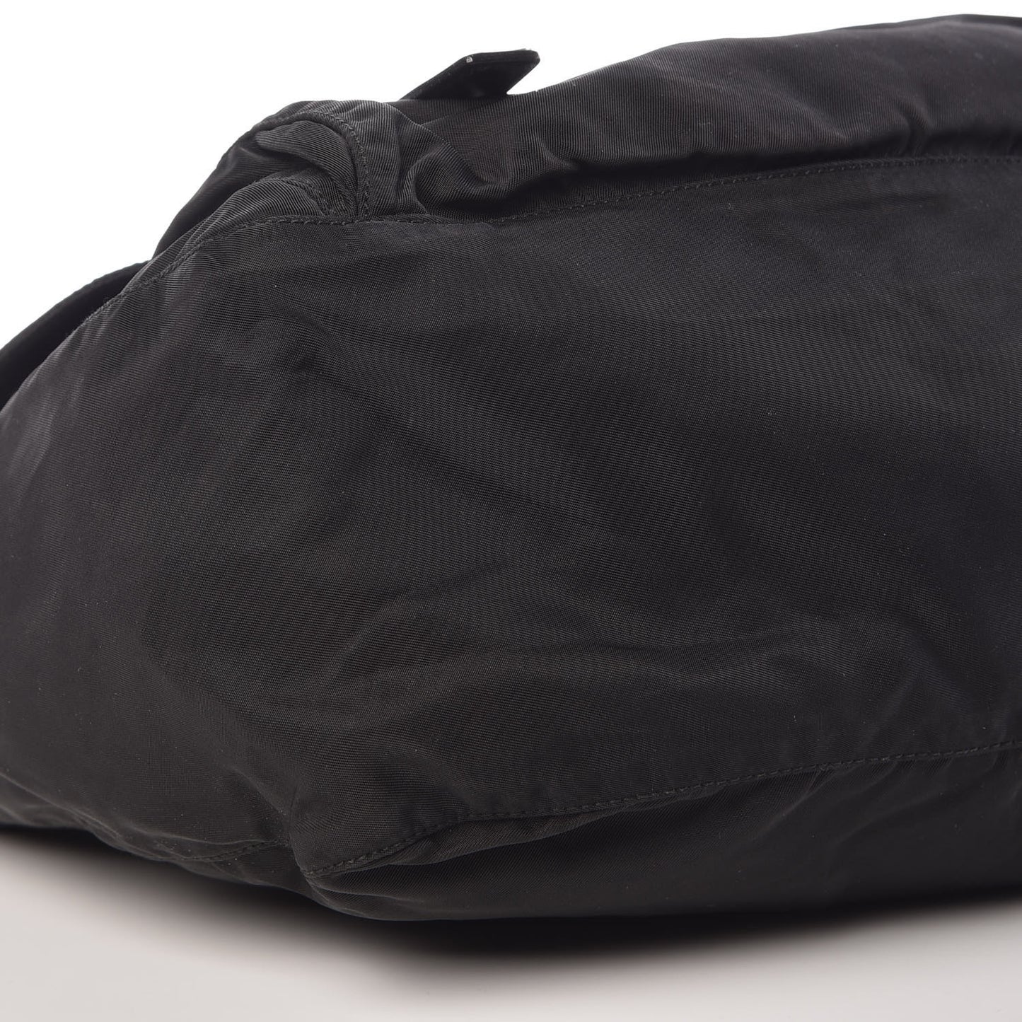Nylon Vela Messenger Bag Black