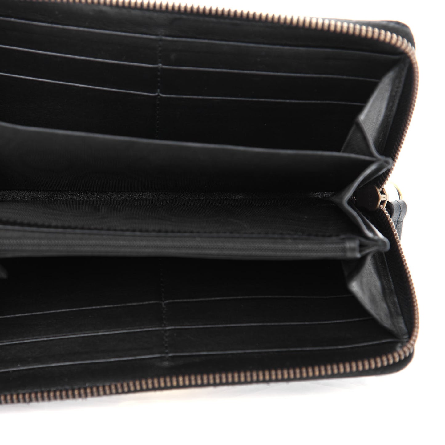 Calfskin Matelasse GG Marmont Zip Around Wallet Black