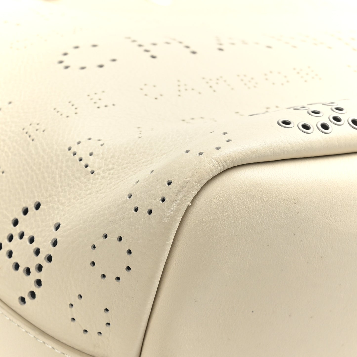 Calfskin Tweed Small Logo Eyelets Shopping Tote Beige