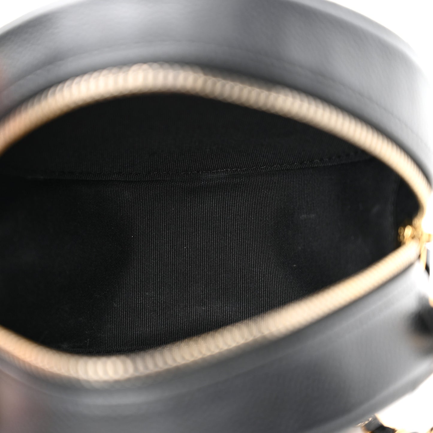 Caviar Quilted Round Coco Clutch With Chain Black