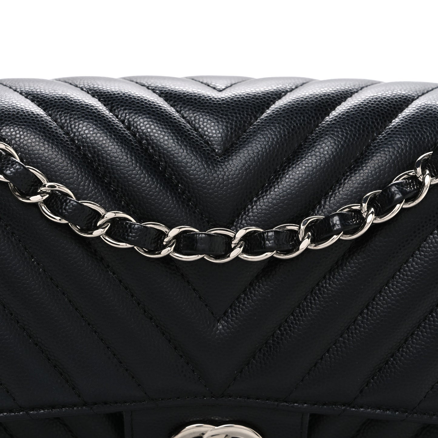 Caviar Chevron Quilted Medium Double Flap Black