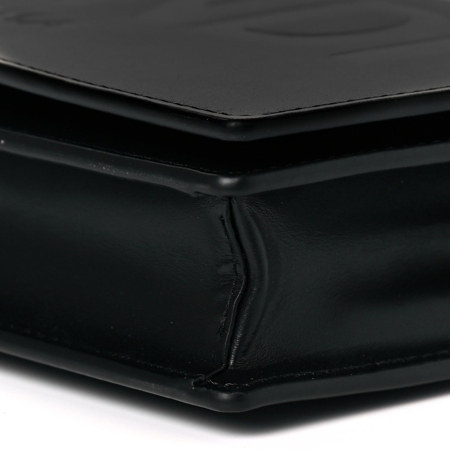 Vitello King Tamponato Logo Embossed Medium Wallet On Chain Black