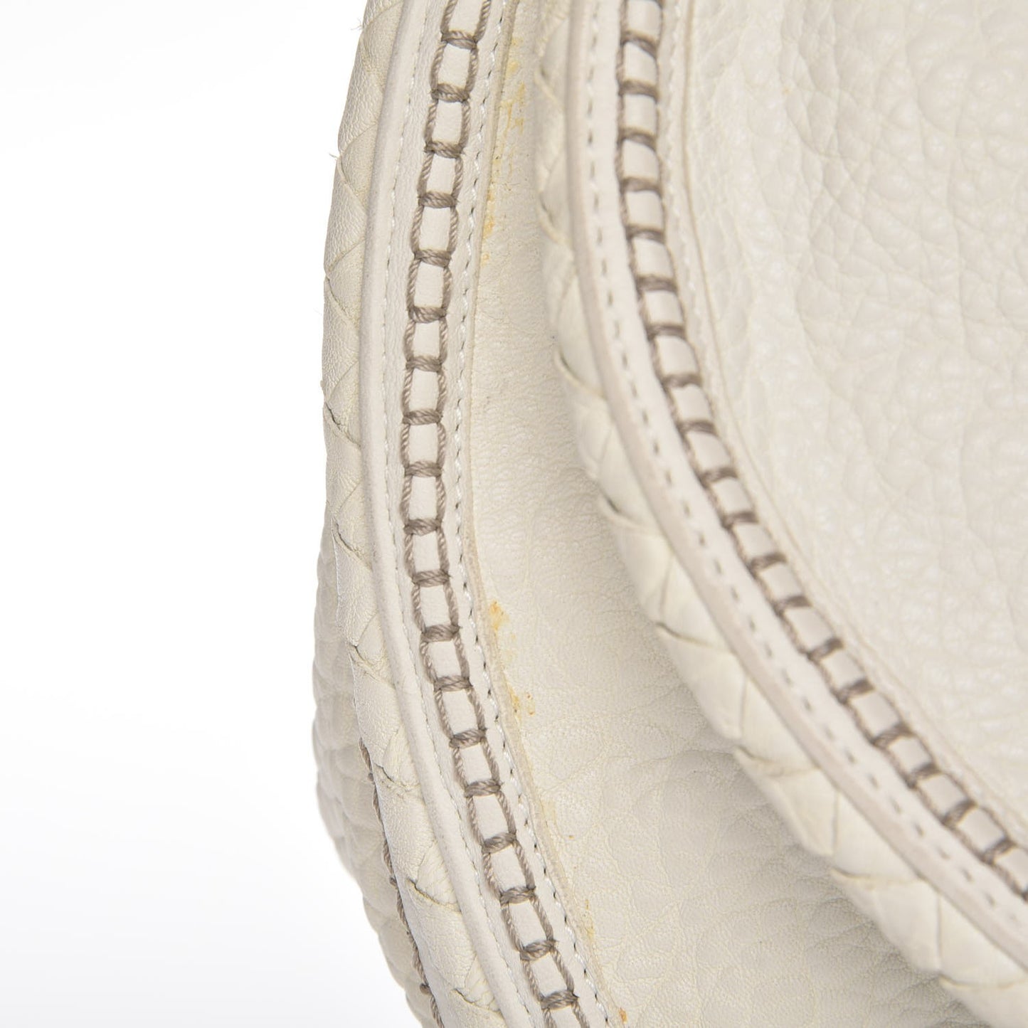 Cervo Intrecciato Flap White