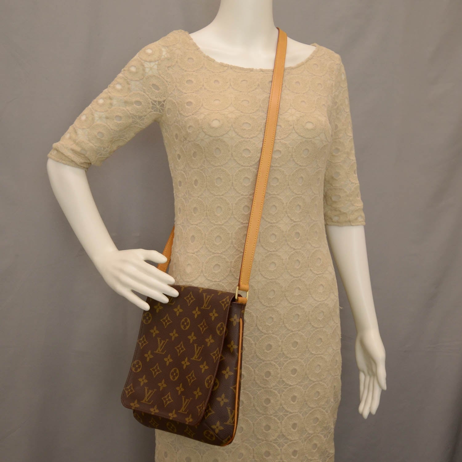 Louis Vuitton Monogram Musette Salsa Long Strap 2 of 8