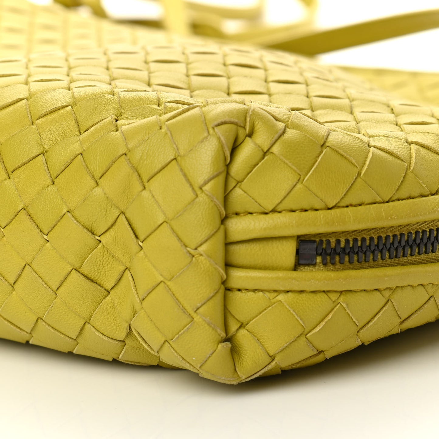 Nappa Intrecciato Large Nodini Crossbody Messenger Kiwi