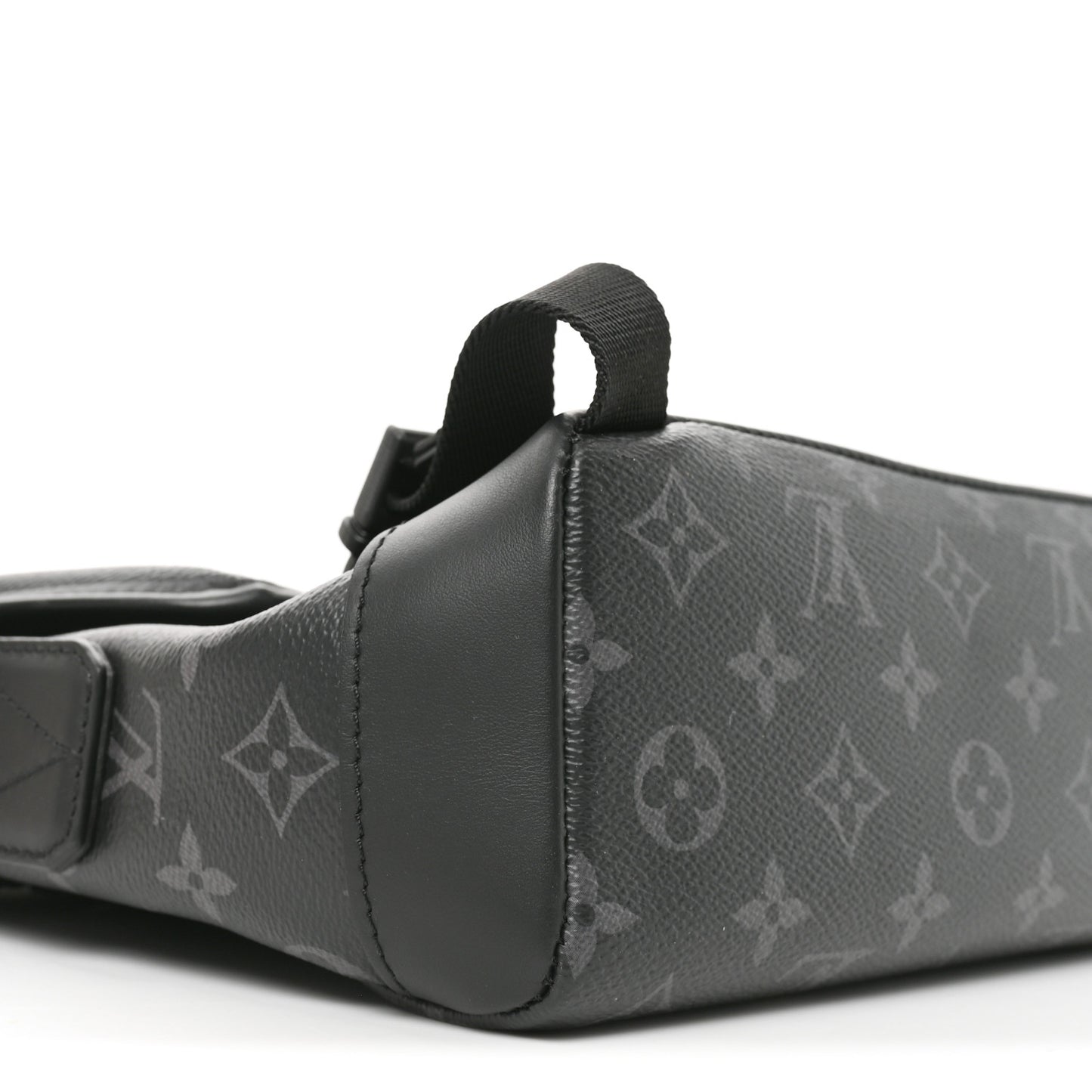 Monogram Eclipse Voyager PM Messenger