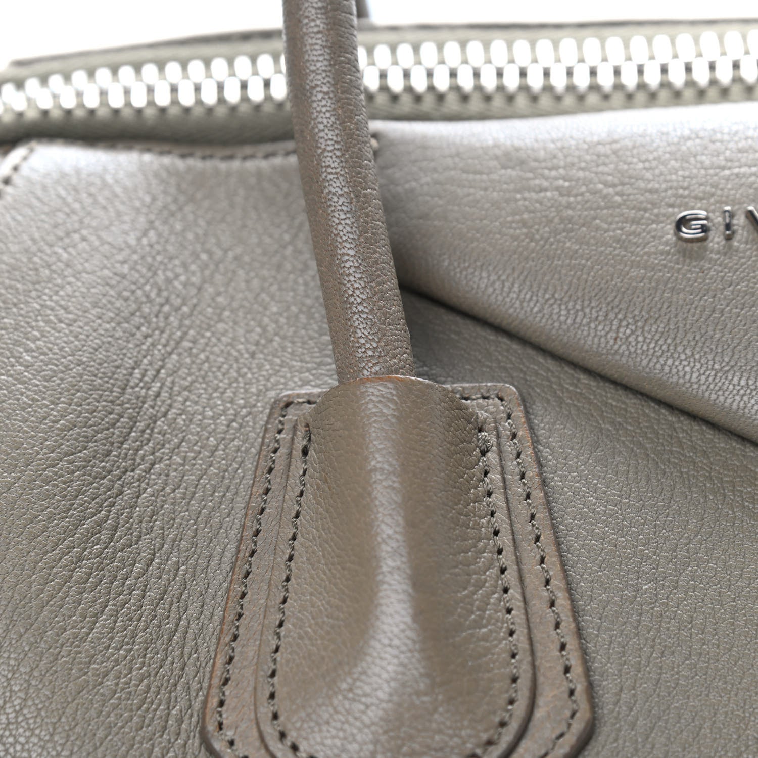 Givenchy Sugar Goatskin Medium Antigona Sand 15 of 25