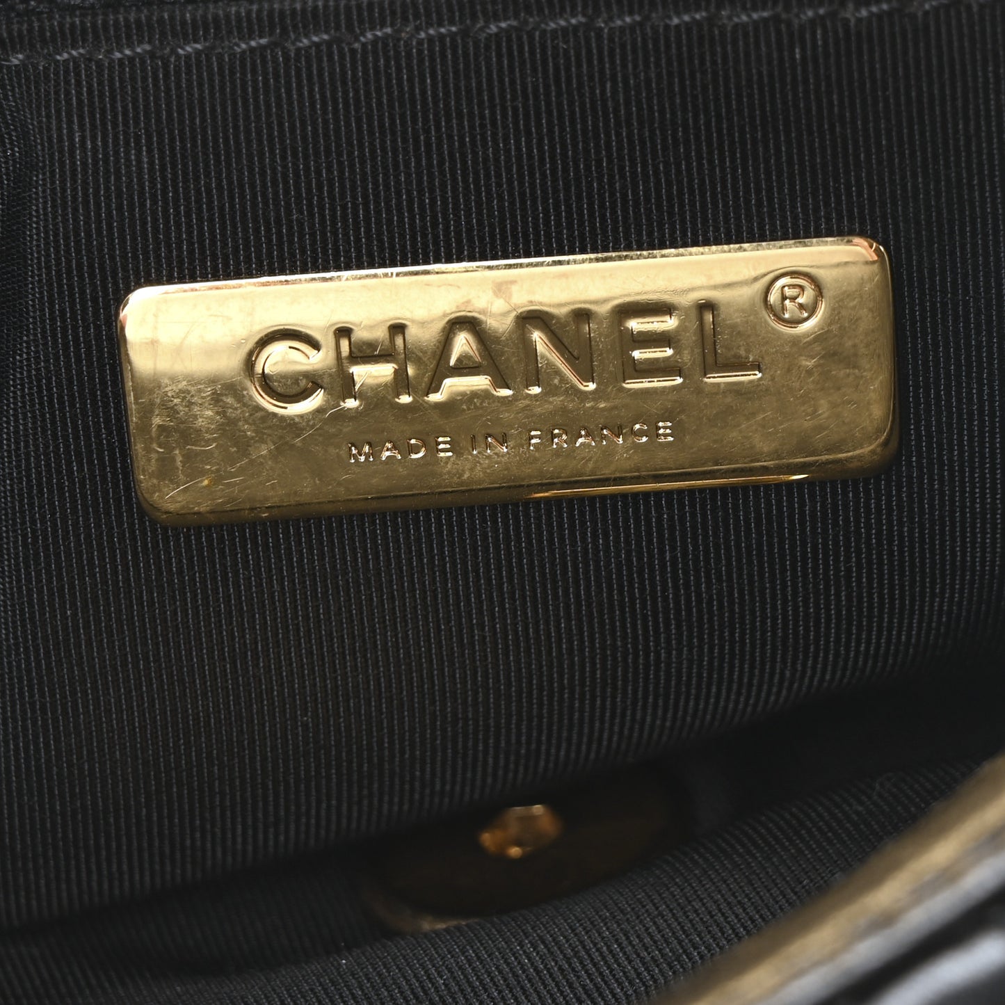 Lambskin Chain Quilted Medium Chanel 19 Flap Black