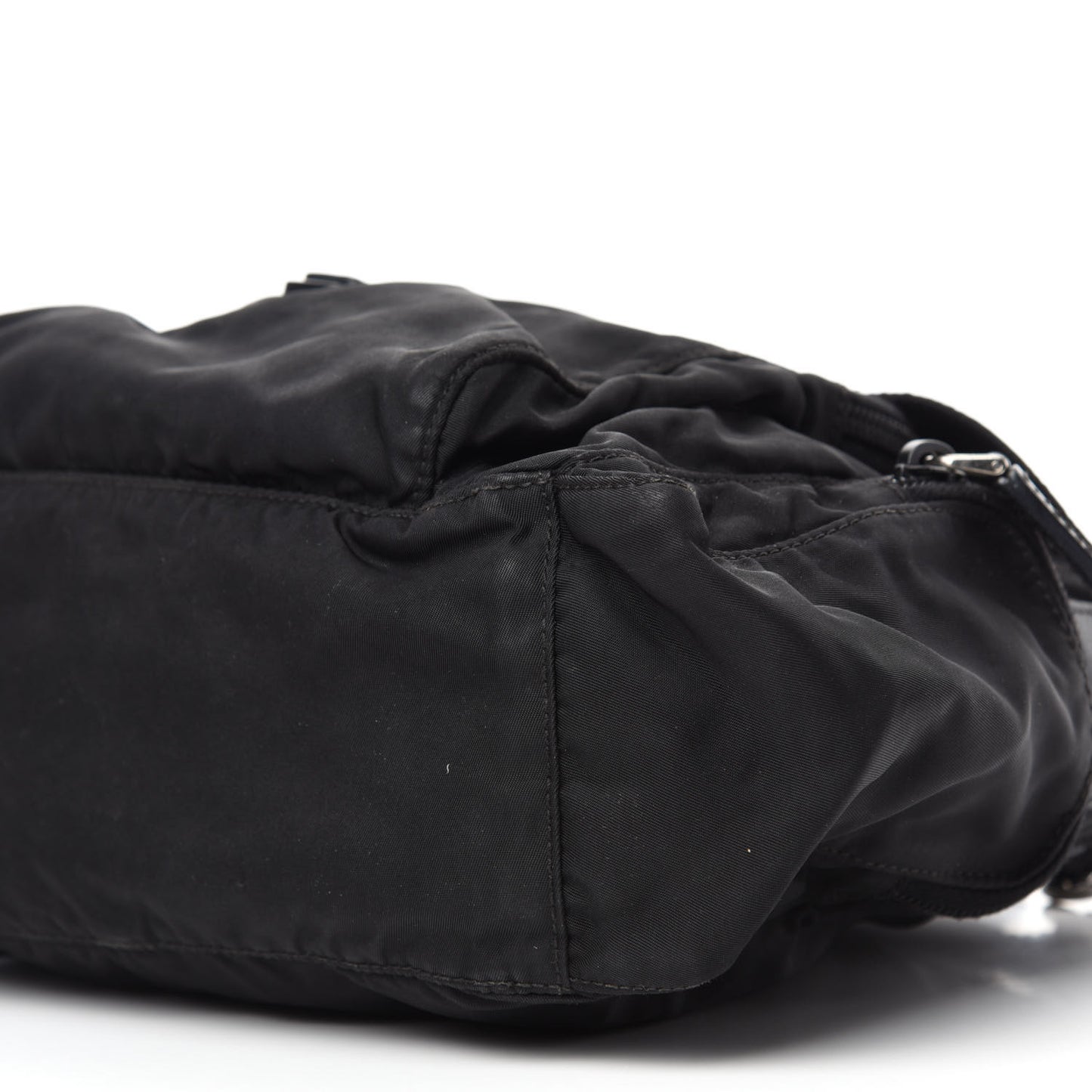 Nylon Vela Messenger Black