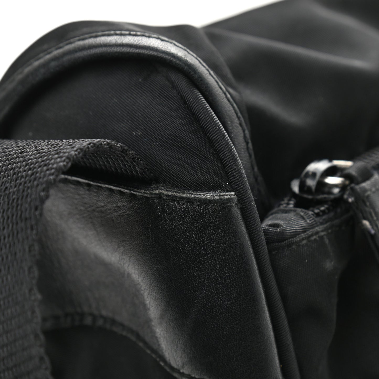 Tessuto Nylon Vela Messenger Bag Black