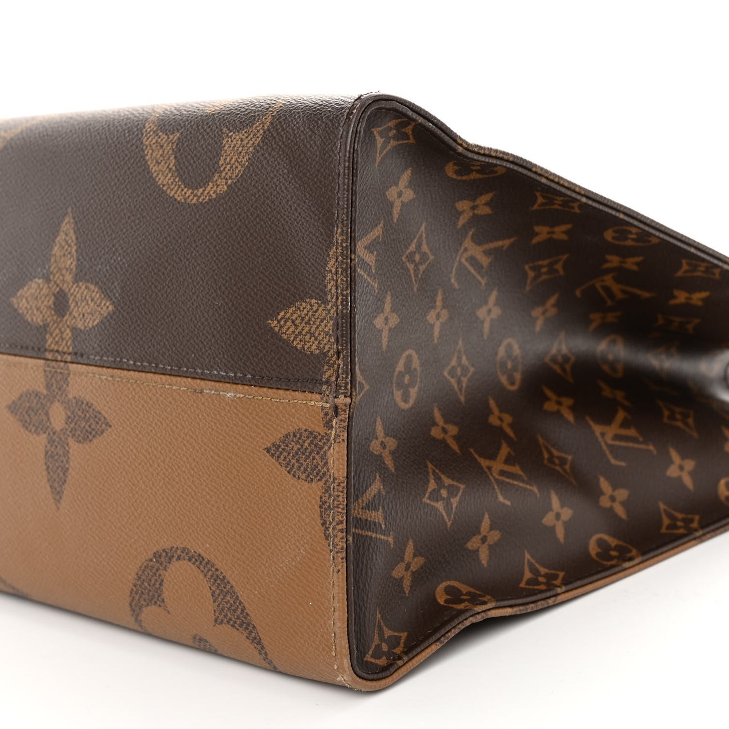 Reverse Monogram Giant Onthego GM