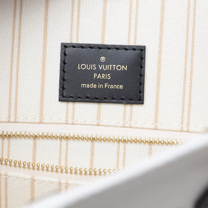 Louis Vuitton Monogram Giant Jungle Onthego GM Ivory 6 of 10