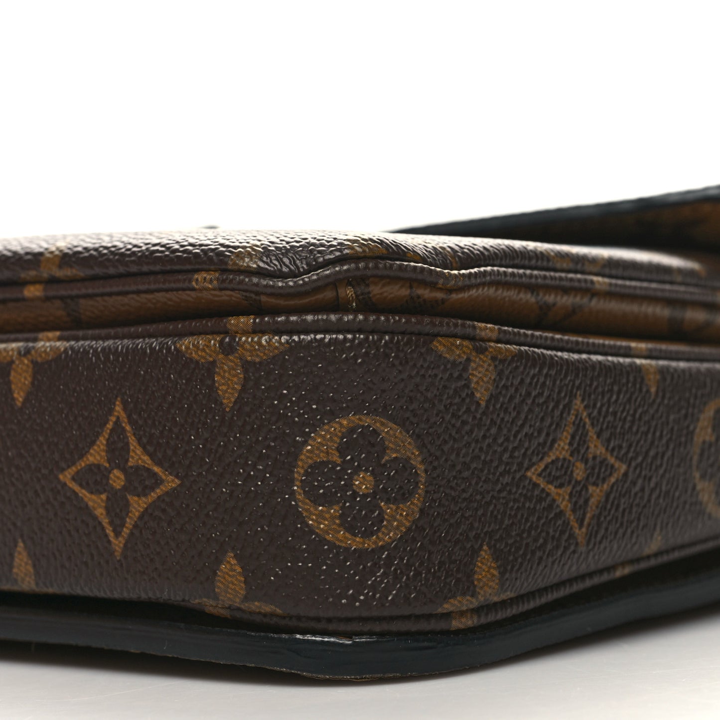 Reverse Monogram Pochette Metis