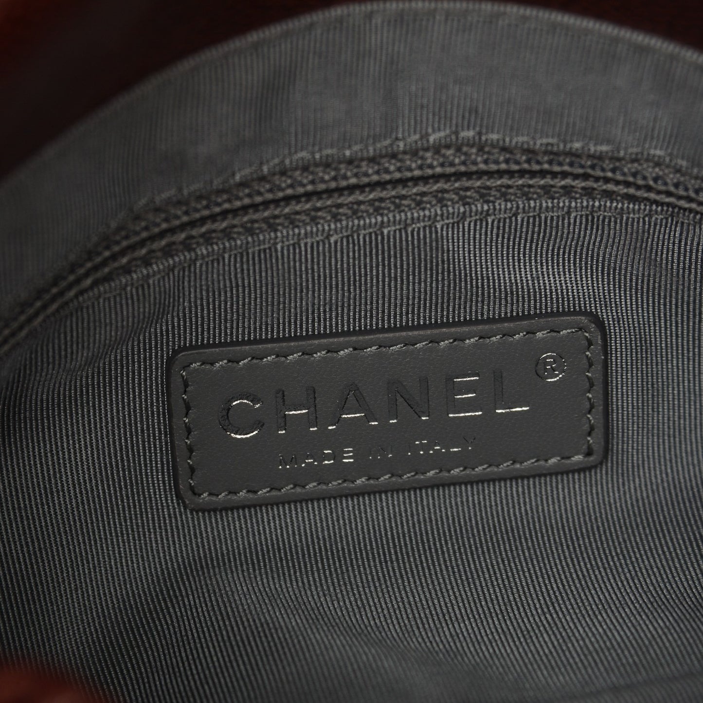 Crumpled Calfskin Quilted Medium Elastic Flap Bordeaux