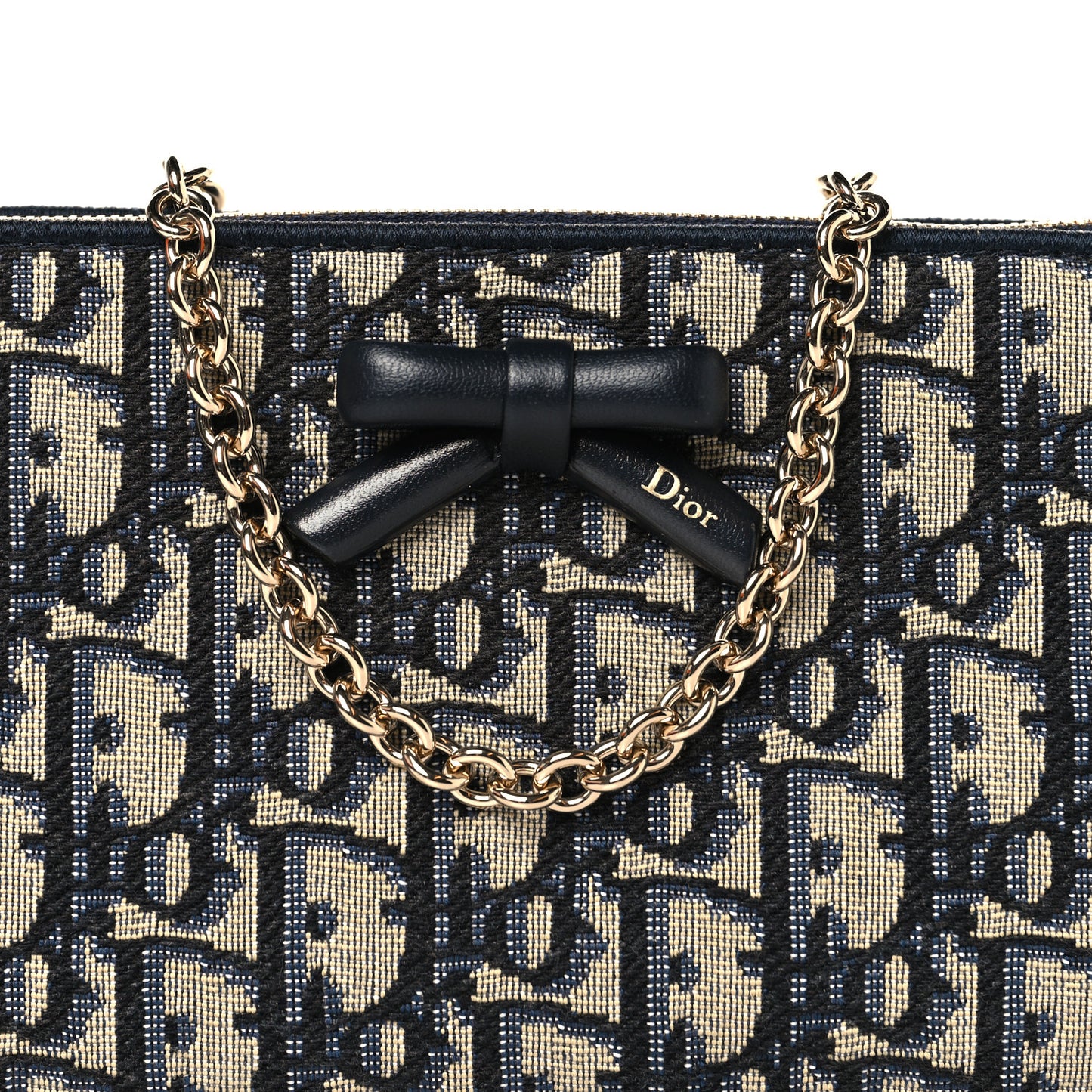 Oblique Bow Pouch With Chain Blue