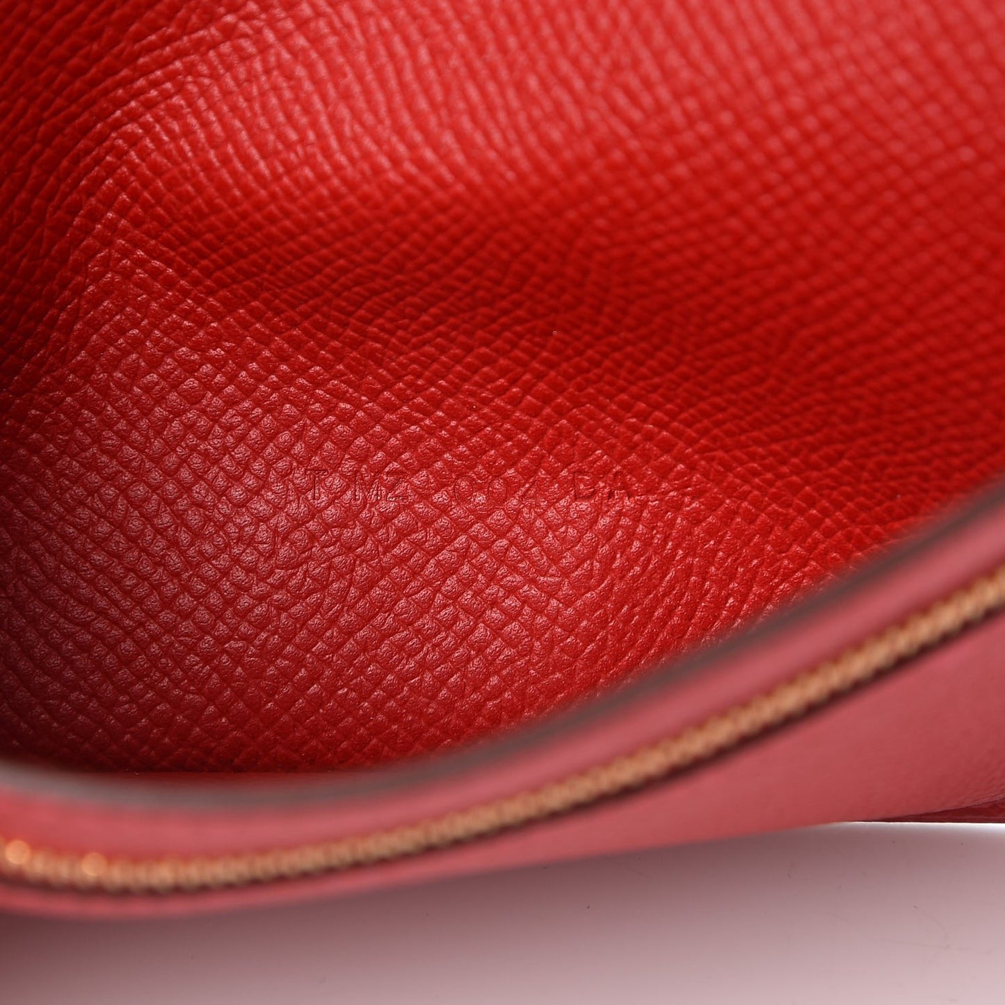 Epsom Bearn Gusset Wallet Rouge Casaque