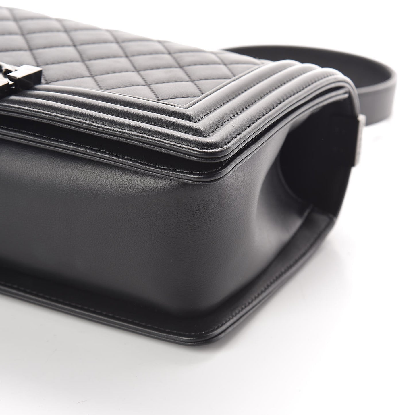 Calfskin Quilted Medium Boy Flap So Black