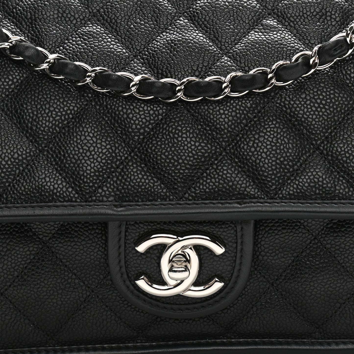 Caviar Quilted Medium French Riviera Flap Black