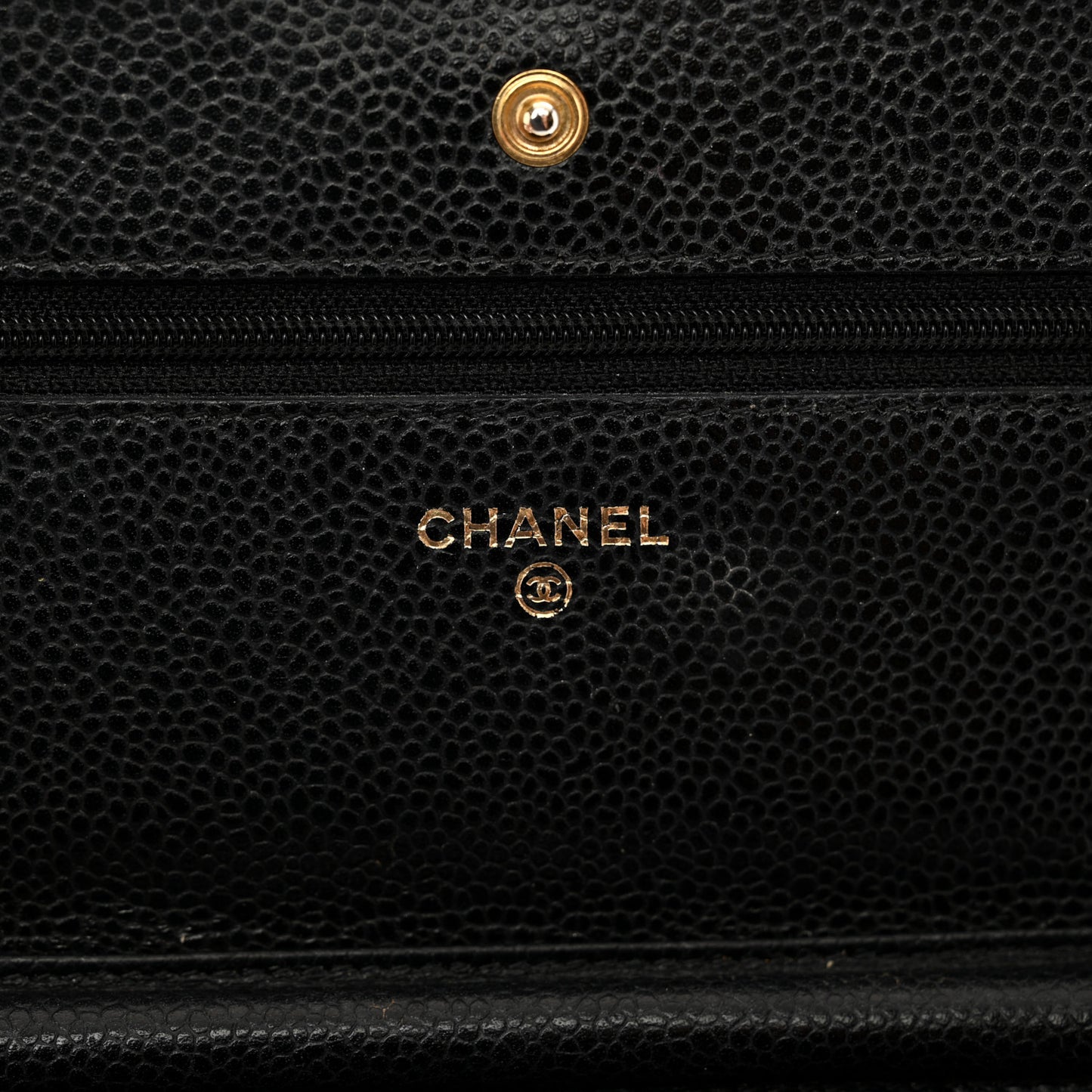 Caviar Quilted Wallet on Chain WOC Black