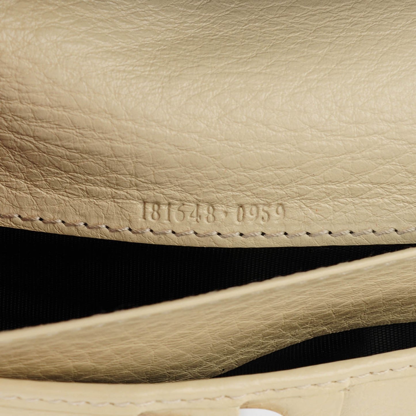 Guccissima Signoria Continental Wallet Off White