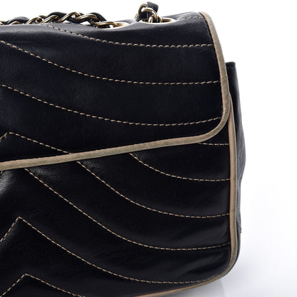 Chanel Lambskin Chevron Small Single Flap Bag Black Beige 14 of 16