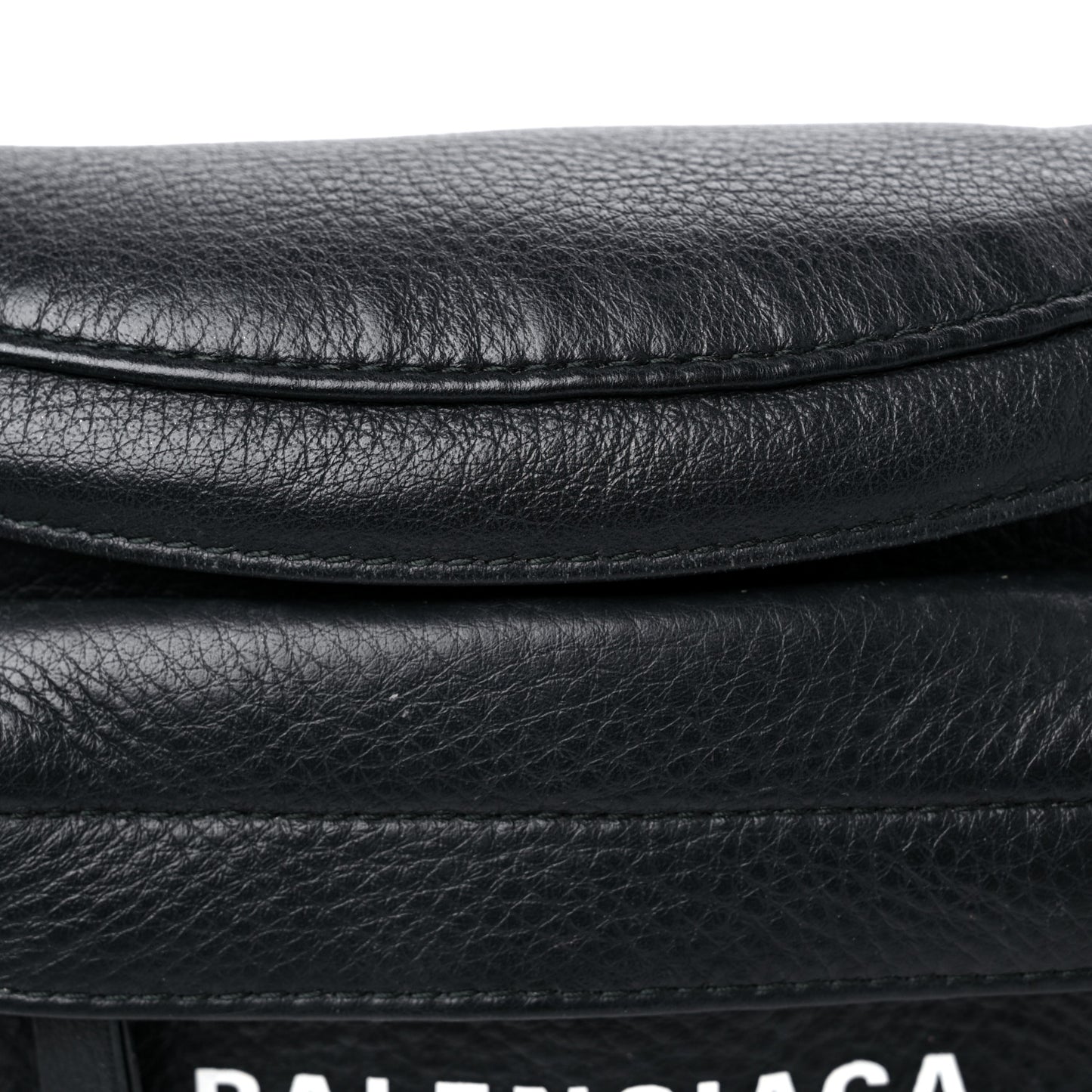 Smooth Calfskin Logo Everyday Beltpack XS Black White