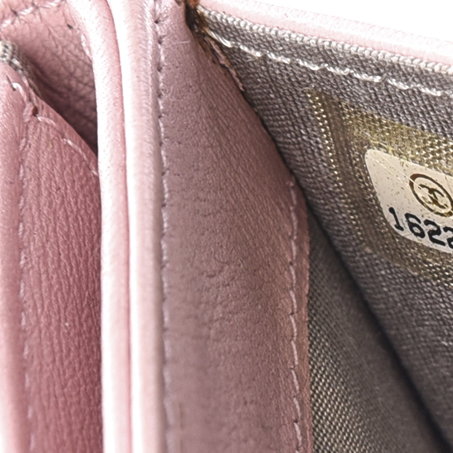 Caviar Small Timeless CC Wallet Pink