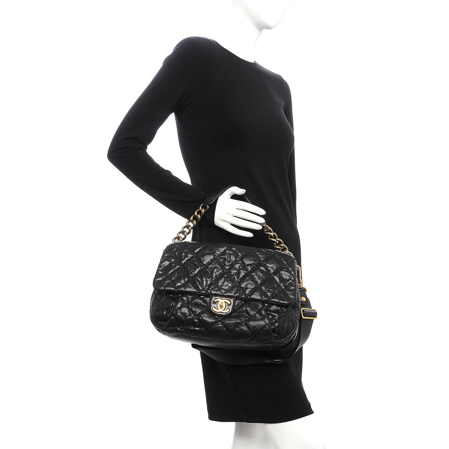 Crumpled Grained Calfskin Medium Coco Pleats Messenger Flap Black