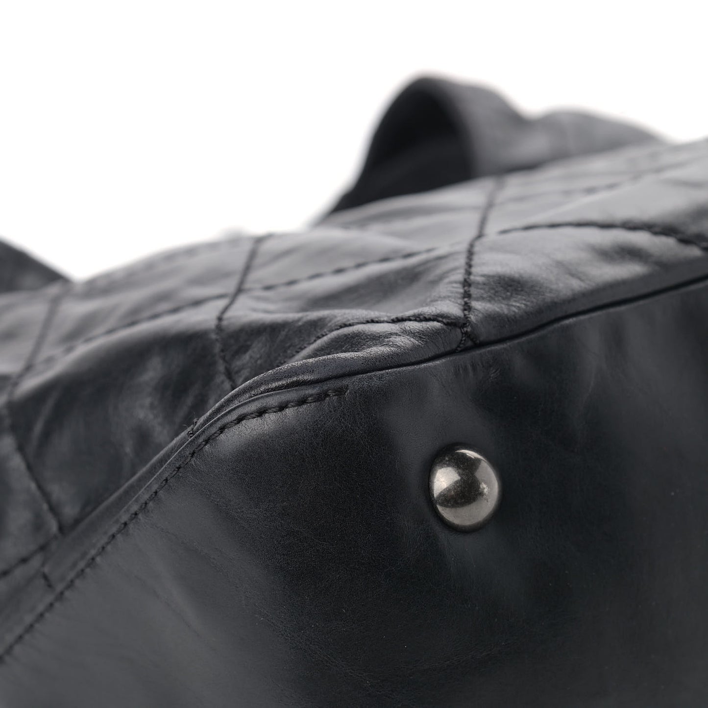 Aged Calfskin Quilted Coco Supple Hobo Black