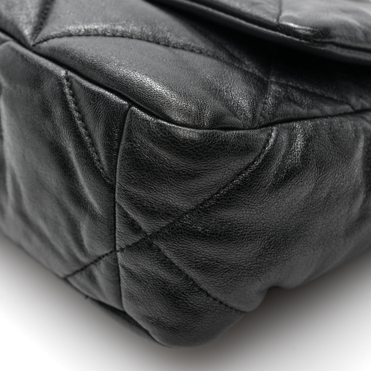 Chanel Lambskin Quilted Medium Chanel 19 Flap Black 10 of 10