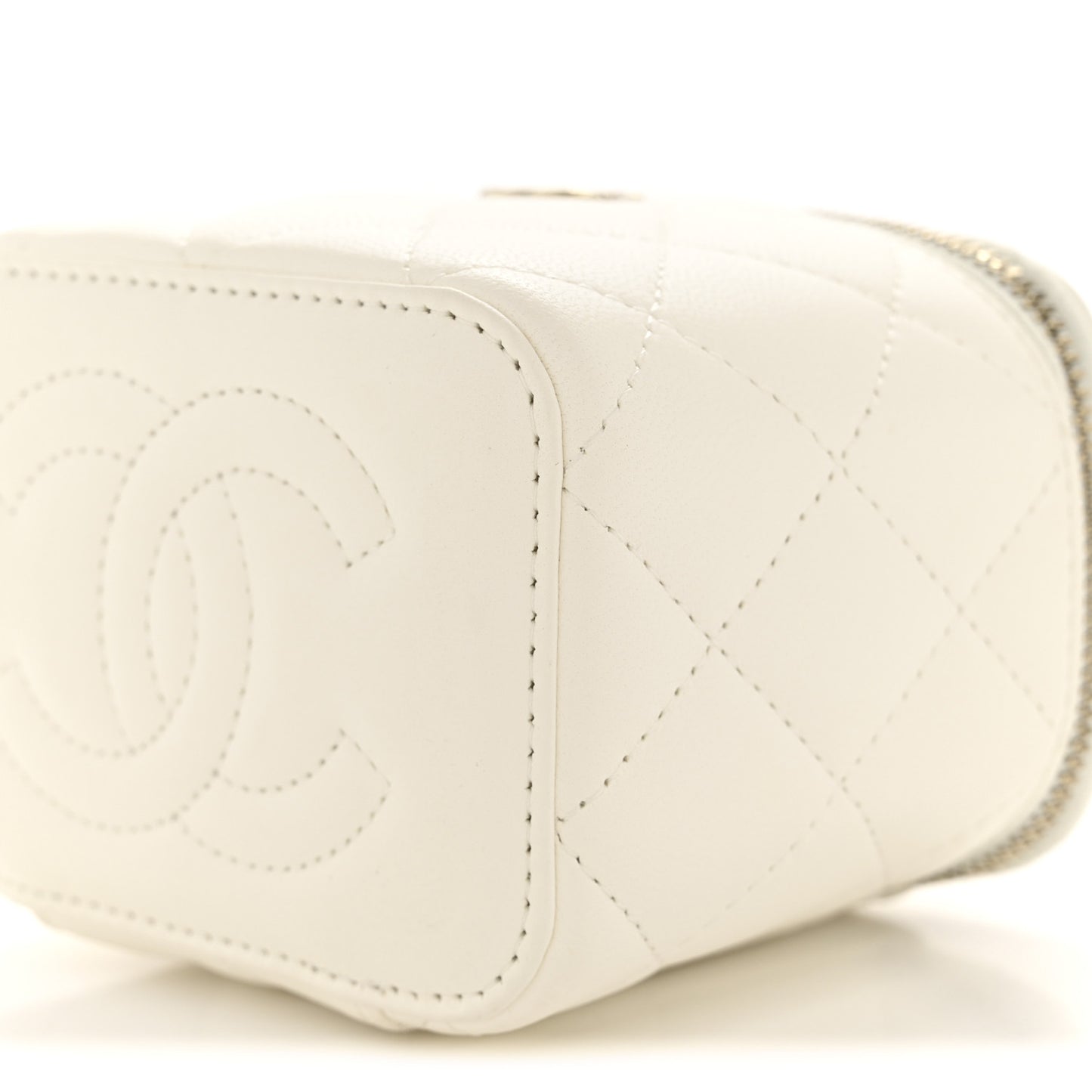 Lambskin Quilted Enamel Pearl Crush Mini Vanity Case With Chain White