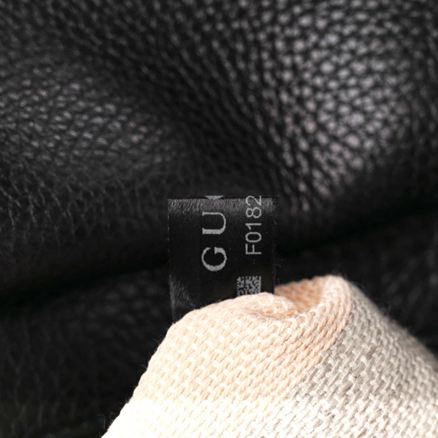 Gucci Pebbled Calfskin Bamboo Daily Clutch Black 7 of 13