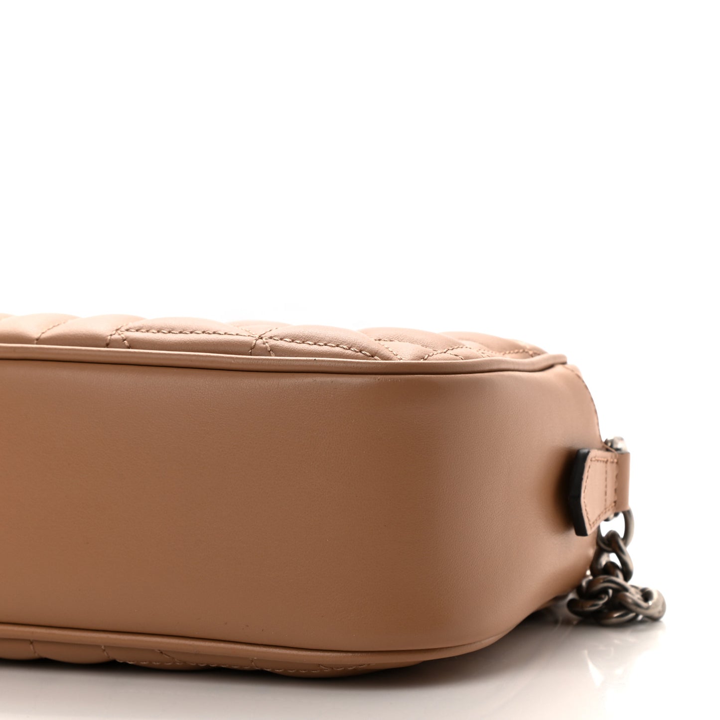 Calfskin Matelasse Aria Small GG Marmont Chain Shoulder Bag Camelia
