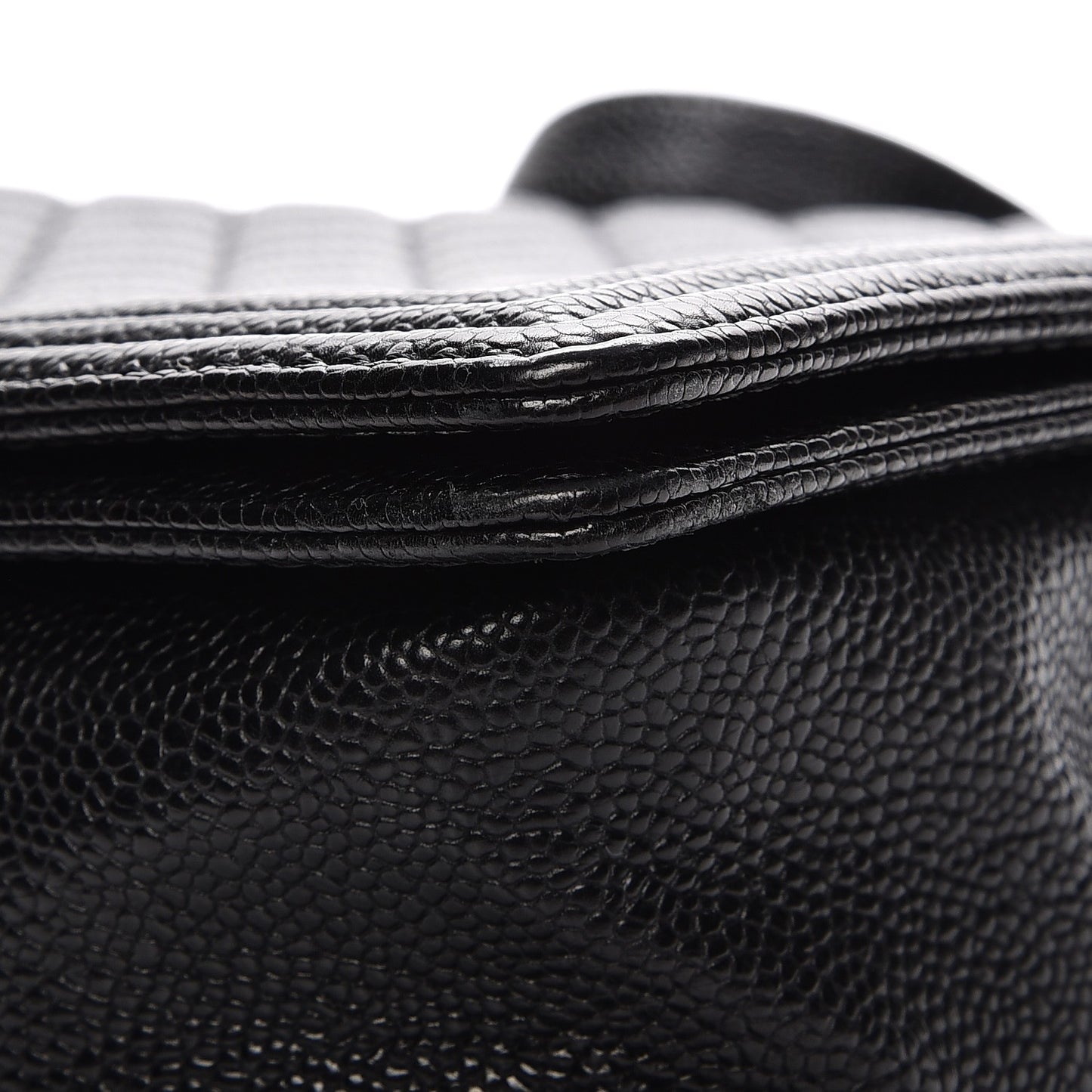 Caviar Quilted Large Boy Flap Black