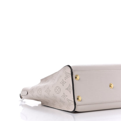 Louis Vuitton Calfskin Monogram On My Side Greige 7 of 12