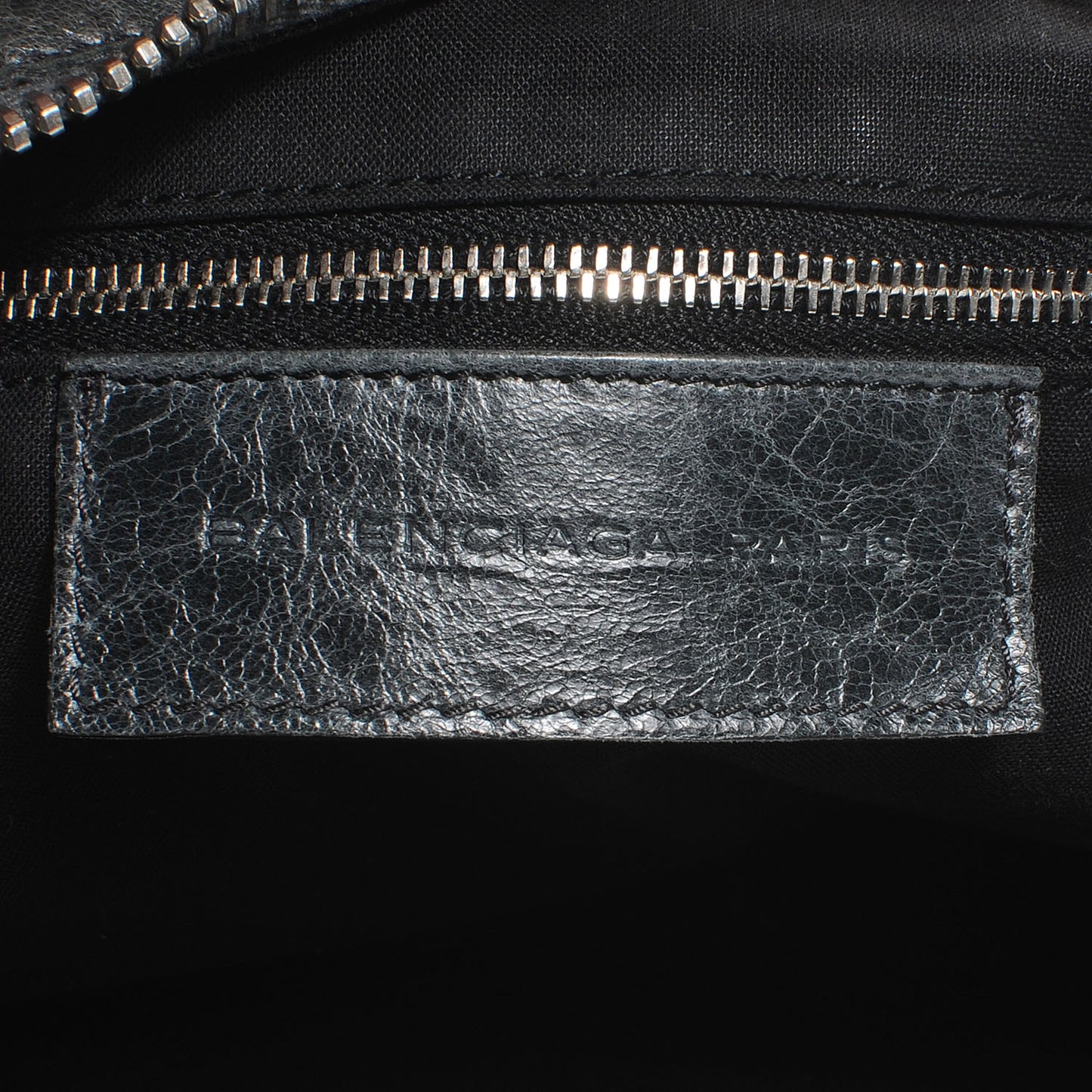 Chevre Giant 21 Silver Hardware Day Hobo Plomb