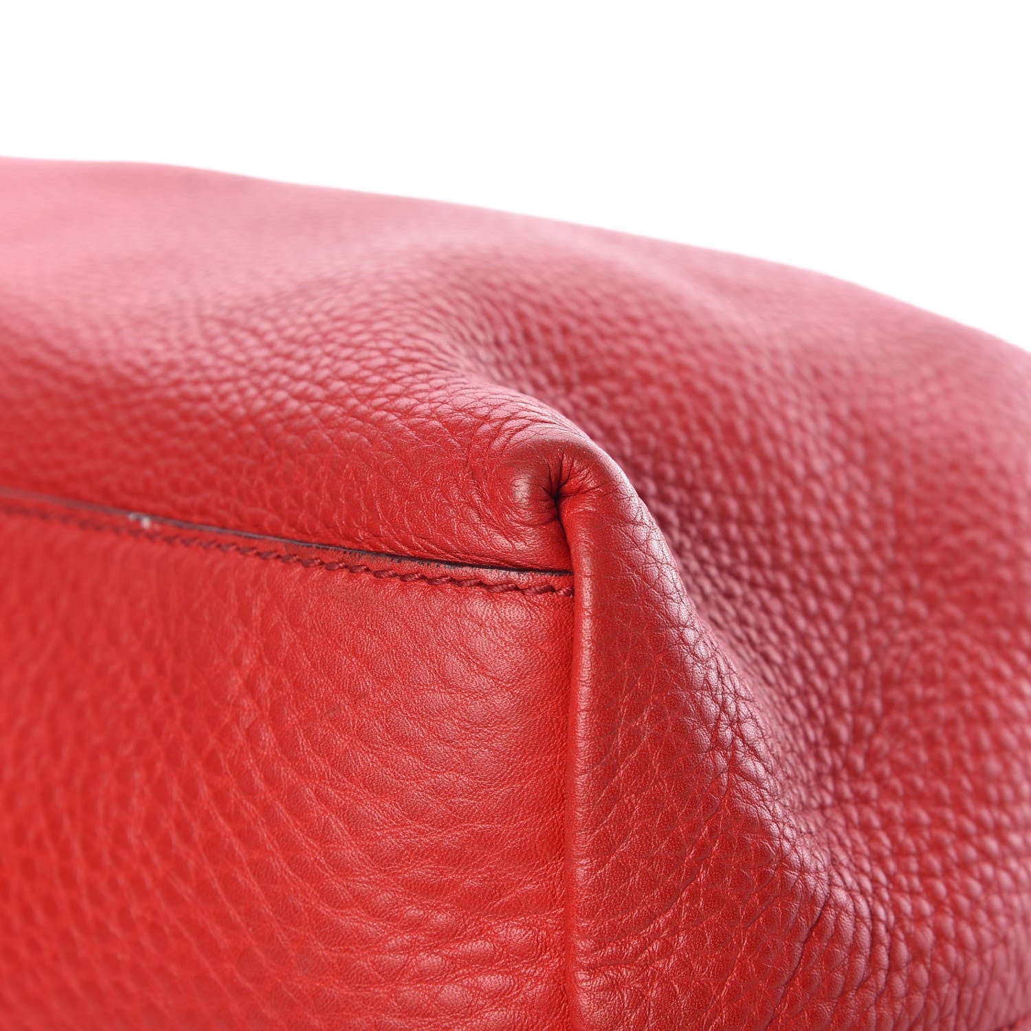Gucci Pebbled Calfskin Medium Soho Chain Shoulder Bag Tabasco Red 15 of 25