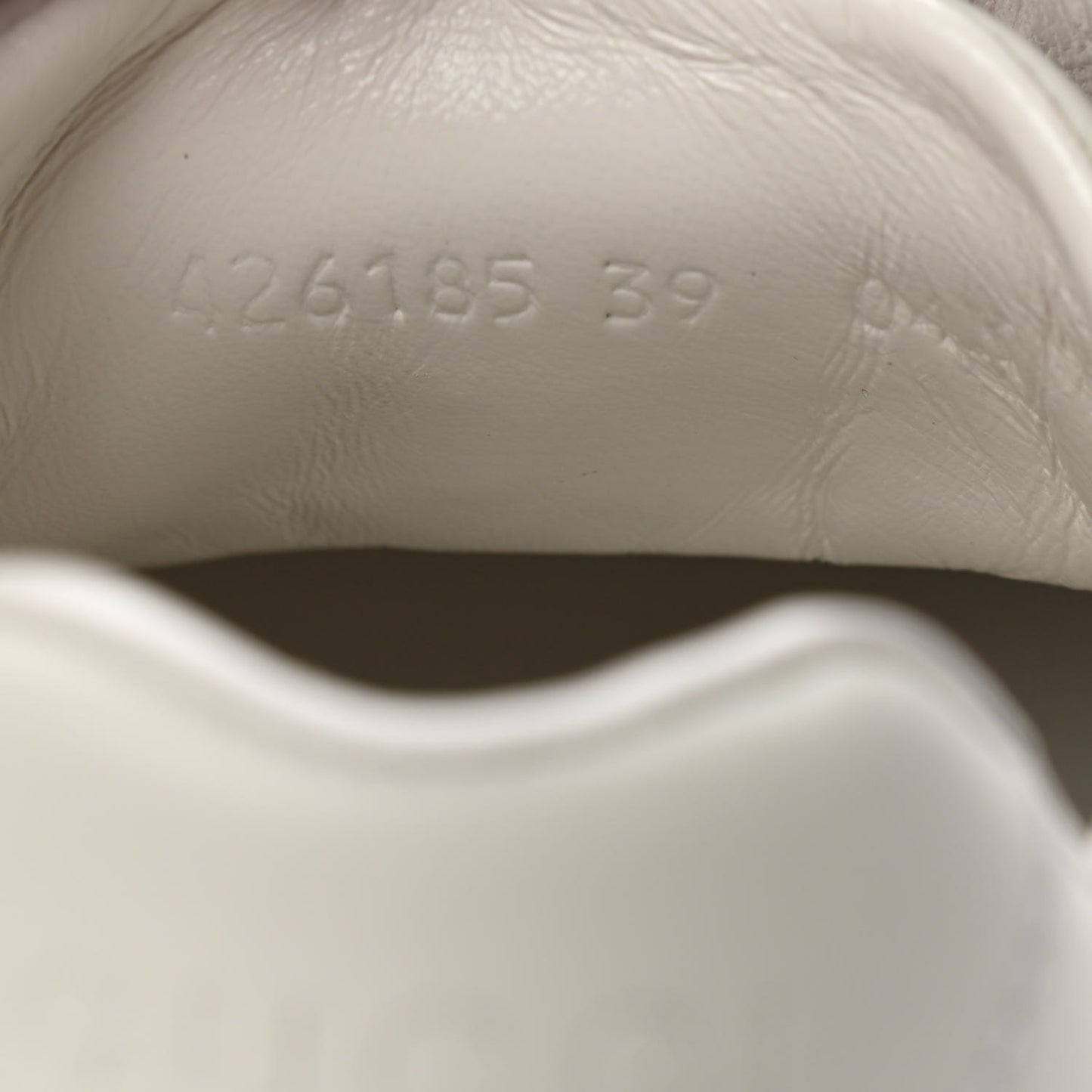 Calfskin Womens Interlocking G Sneakers 39 White