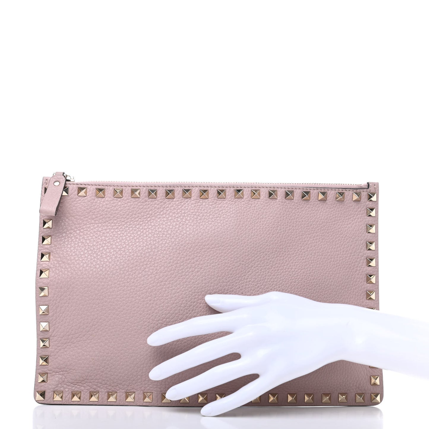 Pebbled Calfskin Large Rockstud Zip Pouch Poudre