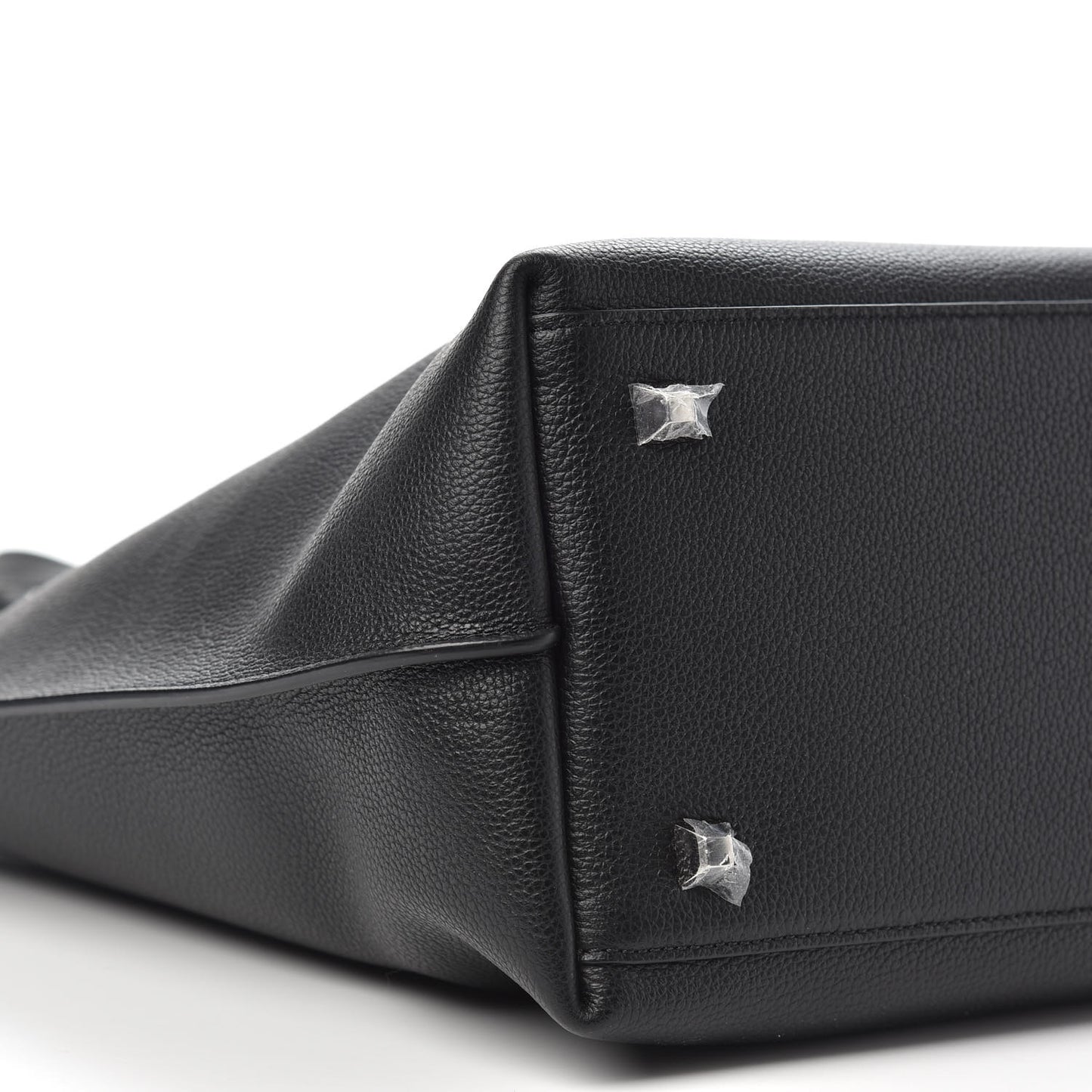 Grained Calfskin Medium Yris Shopper Tote Black