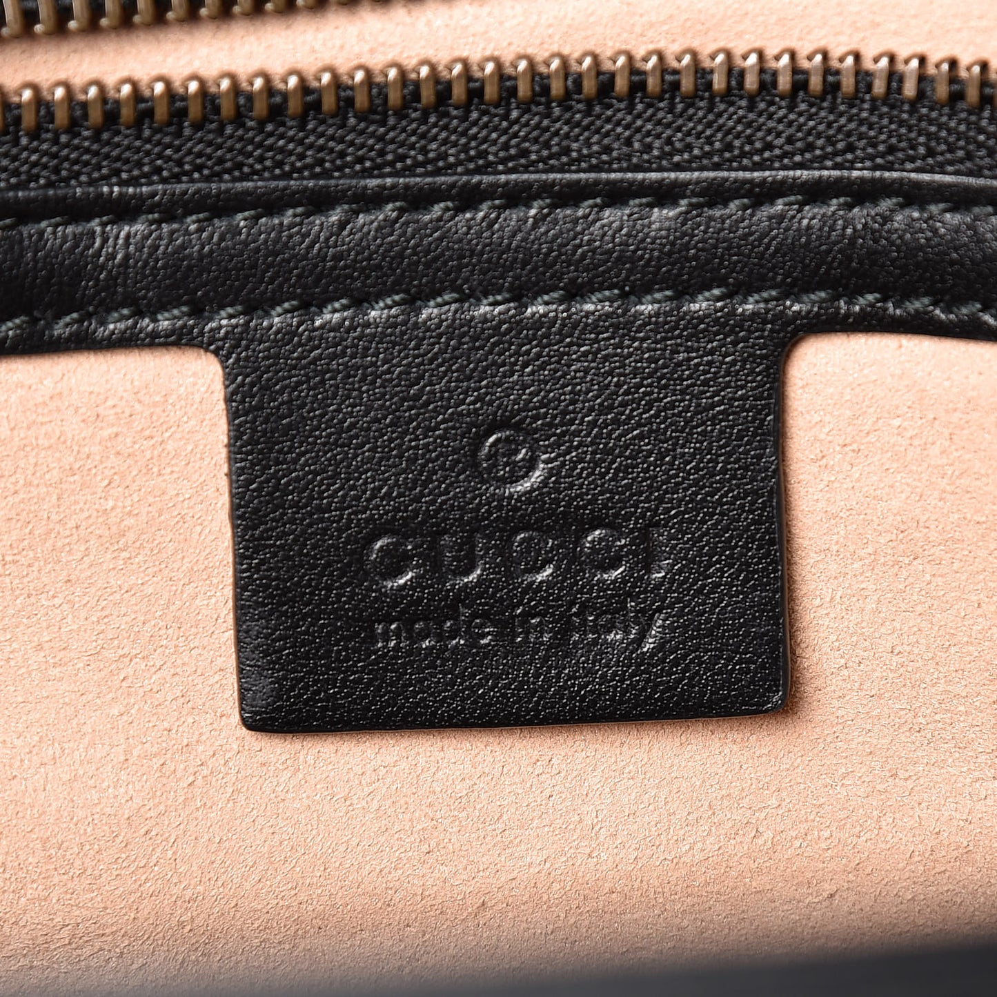 Calfskin Matelasse Large GG Marmont Shoulder Bag Black