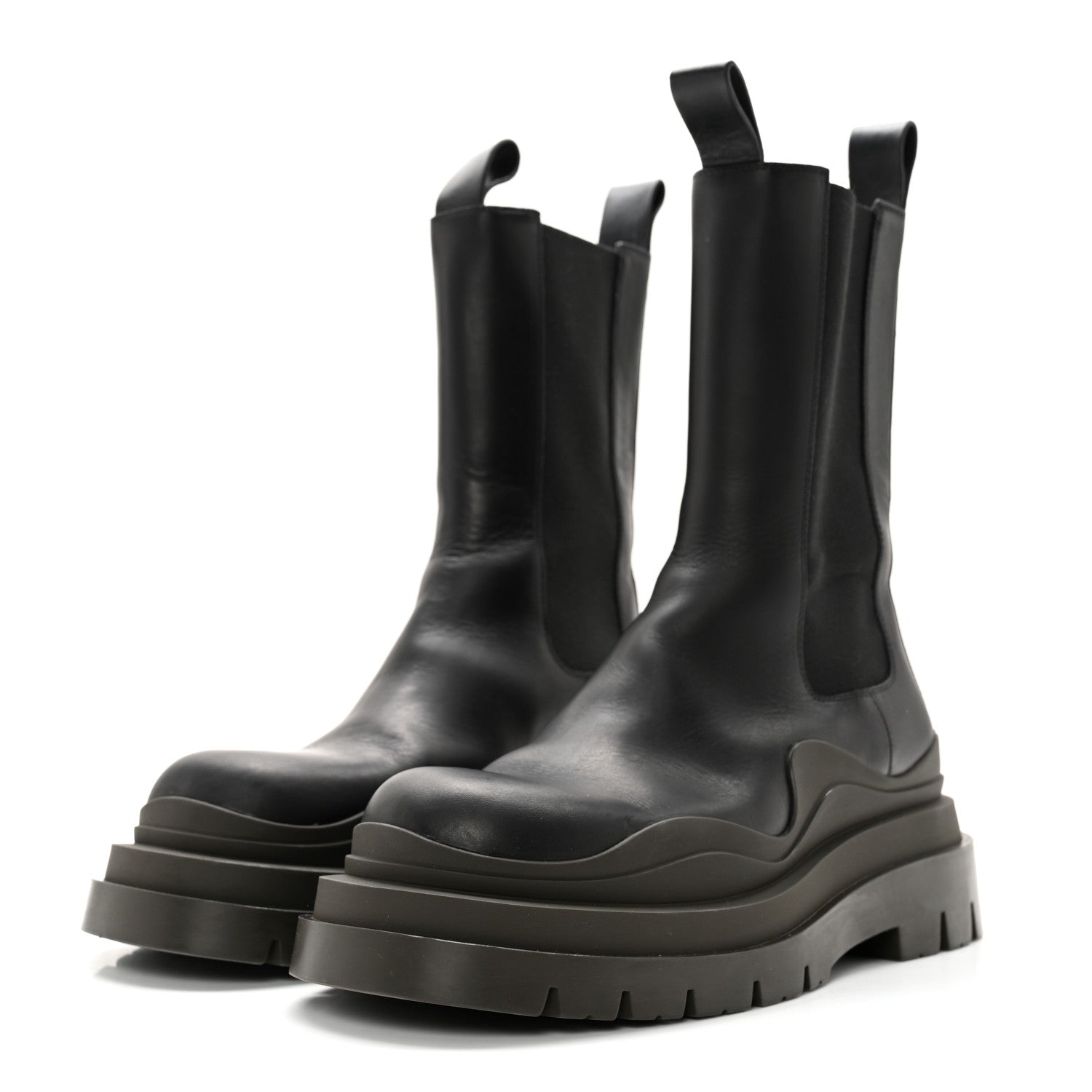Bottega Veneta Calfskin The Tire Chelsea Boots 38 Black Camping 3 of 16