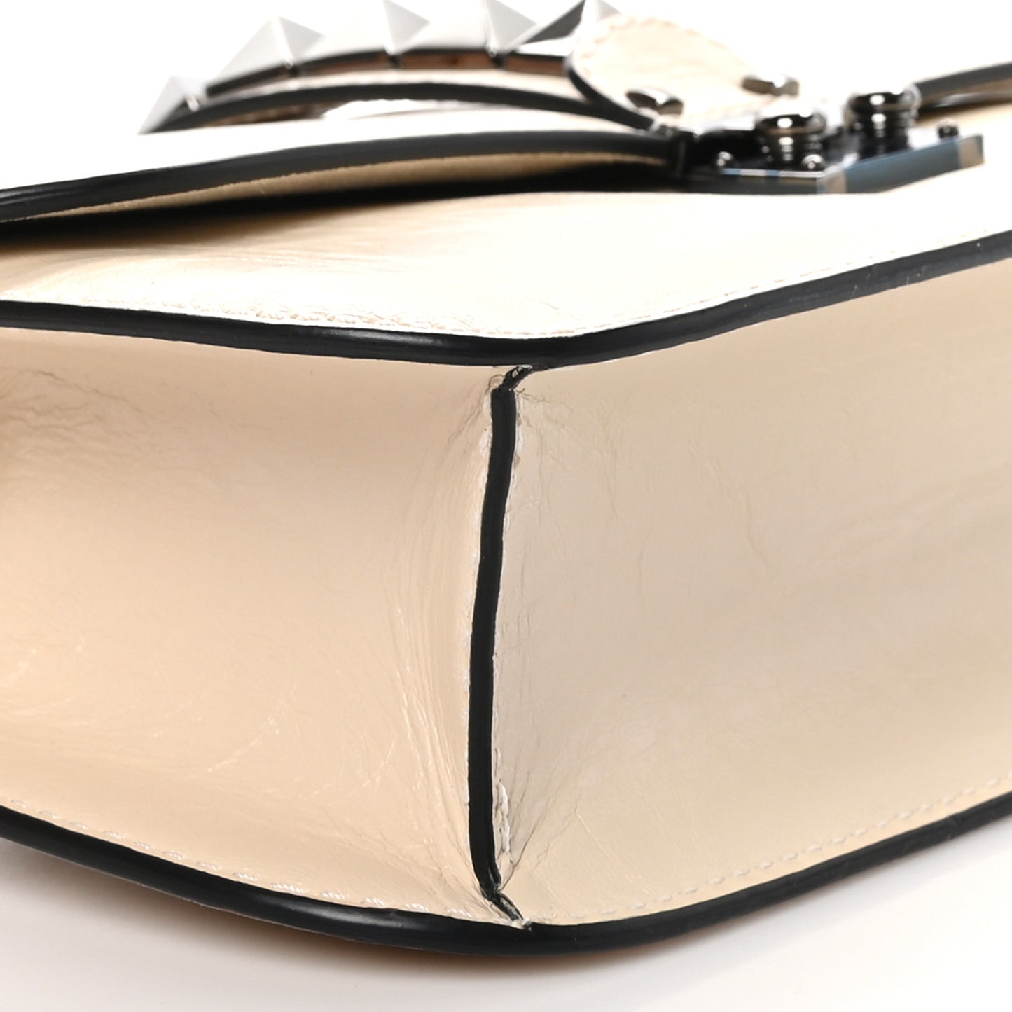 Craquele Calfskin Medium Glam Lock Rockstud Flap Light Ivory