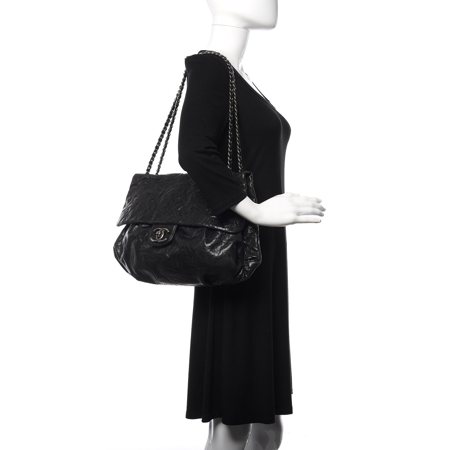 Crumpled Caviar Quilted Maxi Elastic Flap Black