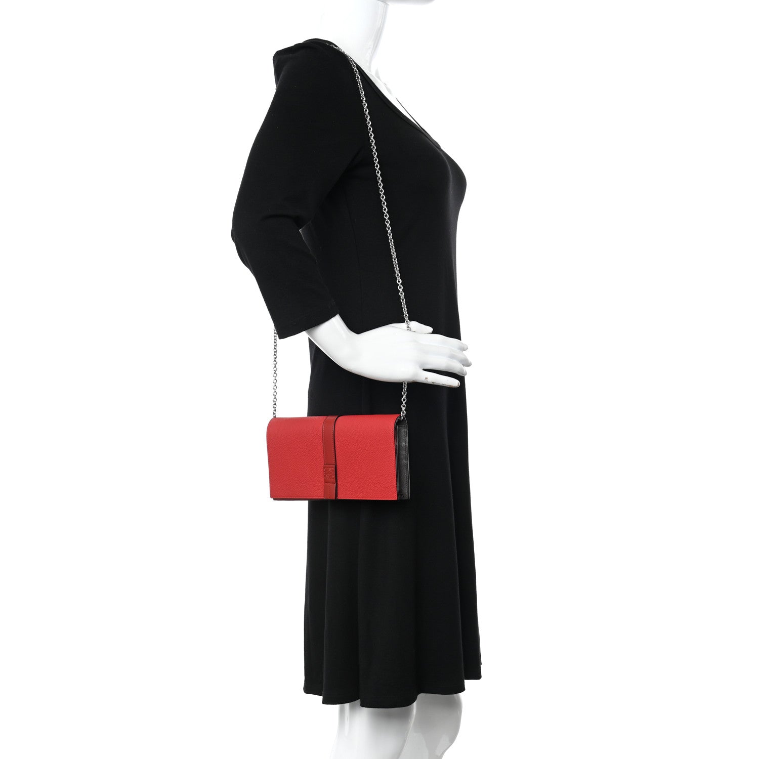 Loewe Grained Calfskin Chain Wallet Burnt Red 2 of 12