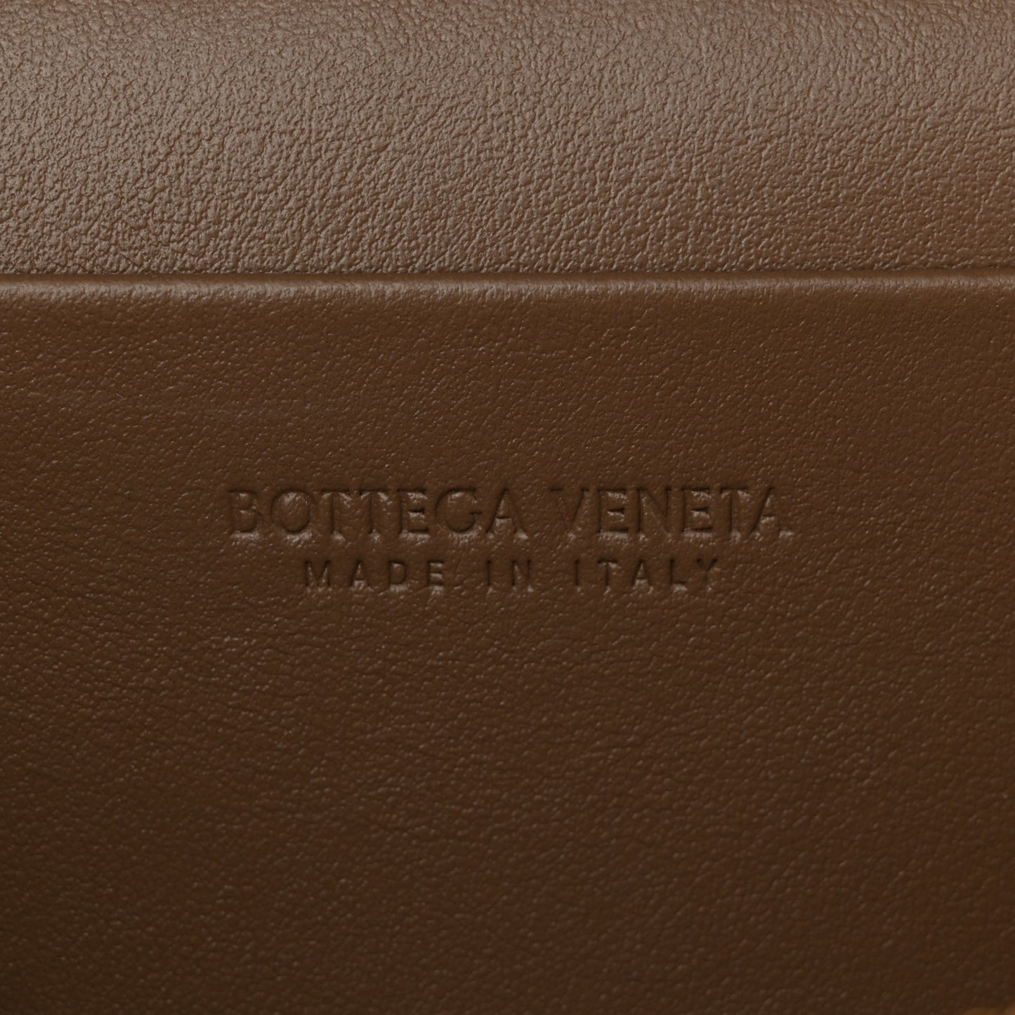 Calfskin Intrecciato Bang Bang Vanity Case Pinecone
